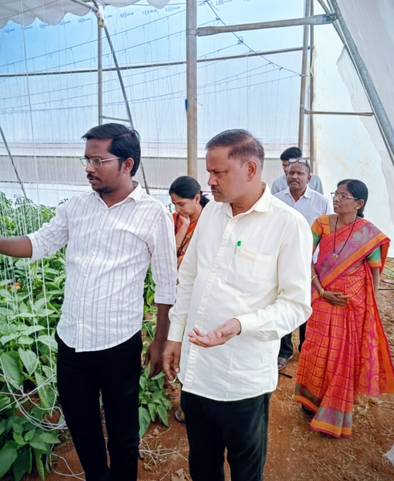 Visitors at Exotica Farms
